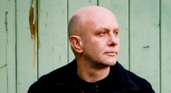 Nick Hornby : Minél idősebb vagyok, annál kevesebb időm van rossz könyvekre