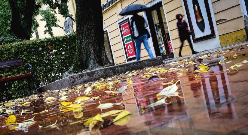 Zord arcát mutatja az ősz pénteken, eső és viharos szél is van kilátásban