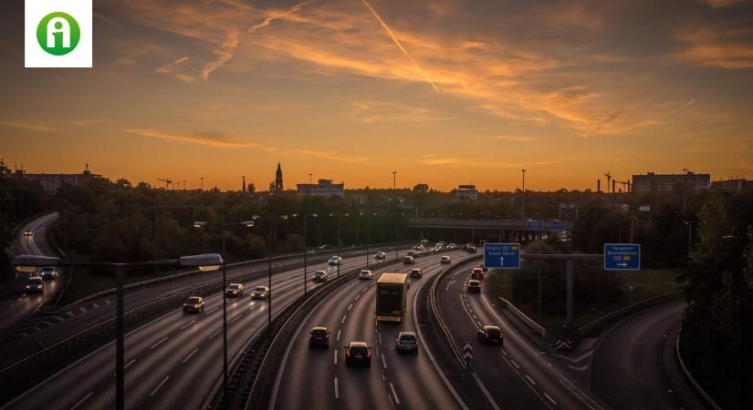 Az éves autópálya matrica ára a különböző jármű kategóriákban