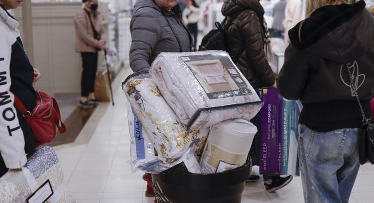 Riadót fújt a GVH, így csapják be a magyarokat a Black Friday-en