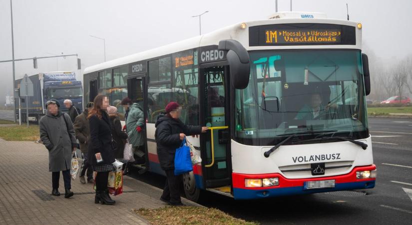 Ennyibe fog kerülni jövőre a buszbérlet Tatán