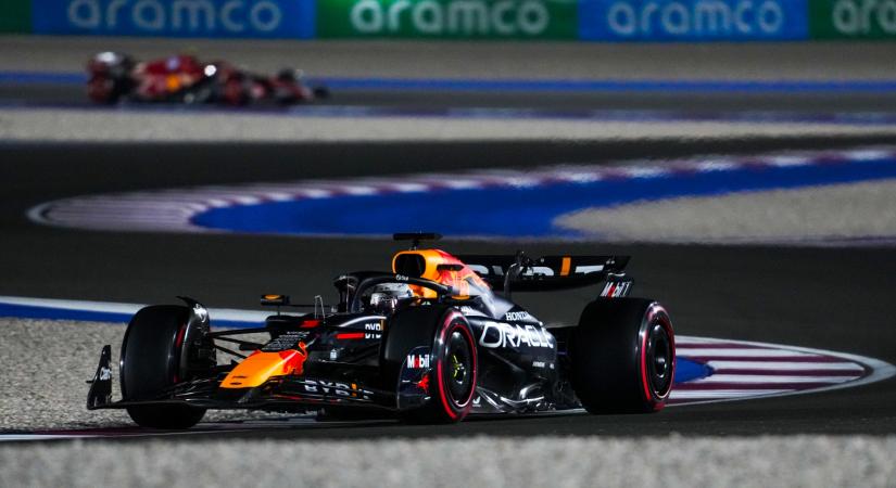 F1: Lassú a Red Bull, Verstappen nem boldog