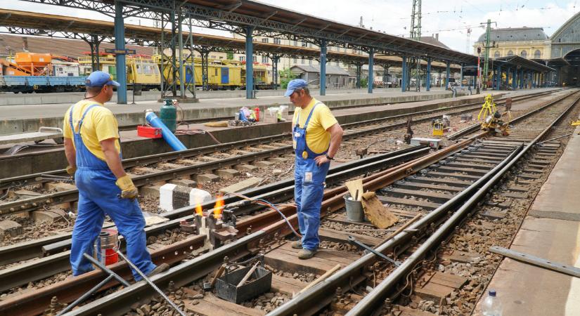 MÁV: több mint 240 talpfa cseréjét végezték el a Keleti-program előrehozott fázisában