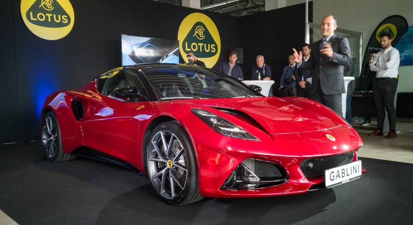 Elektromos autók helyett hibridekkel újítana a Lotus