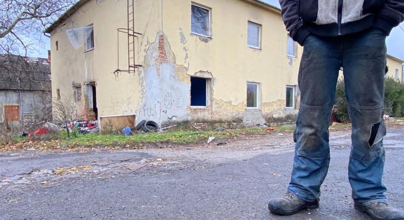 Pécs, ahol szennyvízben játszanak a gyerekek