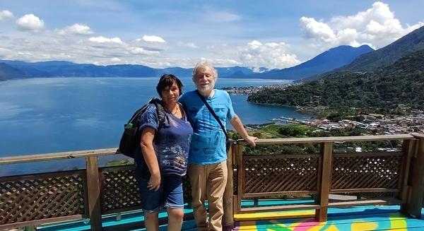 Guatemala: maja piramisok, aktív tűzhányók és vad dzsungelek földje - a világ egyik legszebb tava, az Atitlán-tó