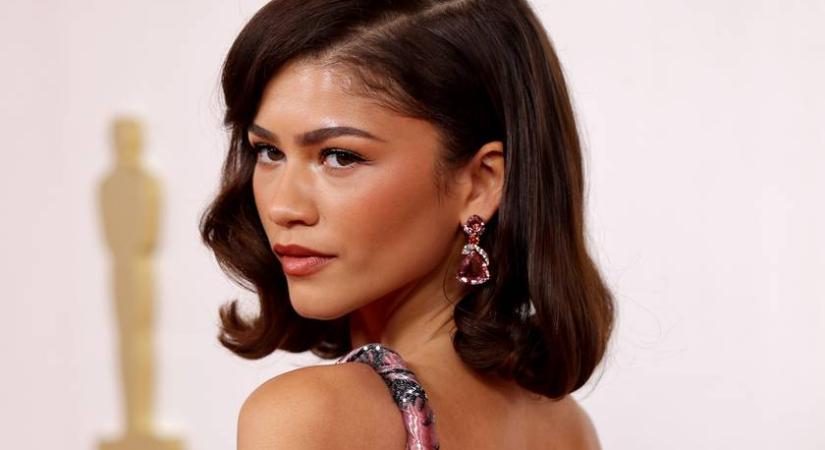 Íme Zendaya ritkán látott édesanyja: a 60 éves Claire vagány a tetoválásaival