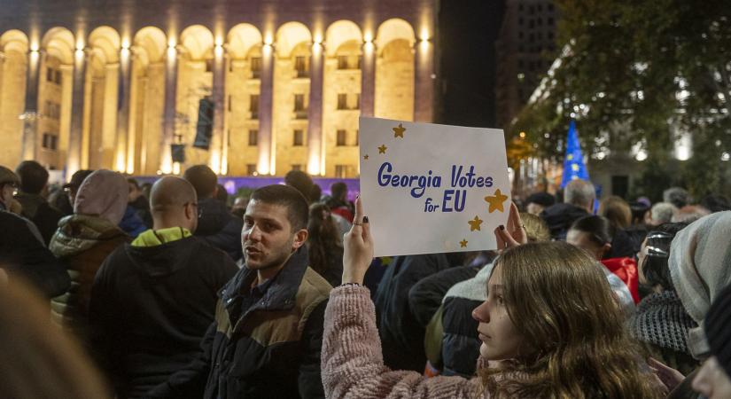 A grúz kormányfő hazugságnak minősíti, hogy felfüggesztették volna az EU-s tárgyalásokat