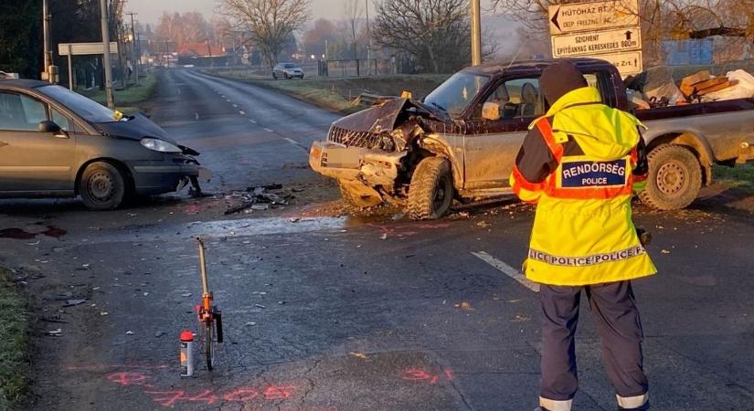 Súlyos balesettel kezdődött a hét a szomszéd vármegyében - fotóval