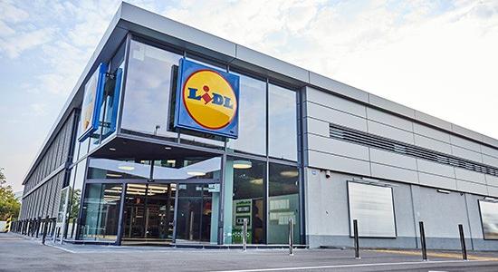 Akciókkal várja vásárlóit a topolyai Lidl, a kisbabák külön ajándékot kapnak