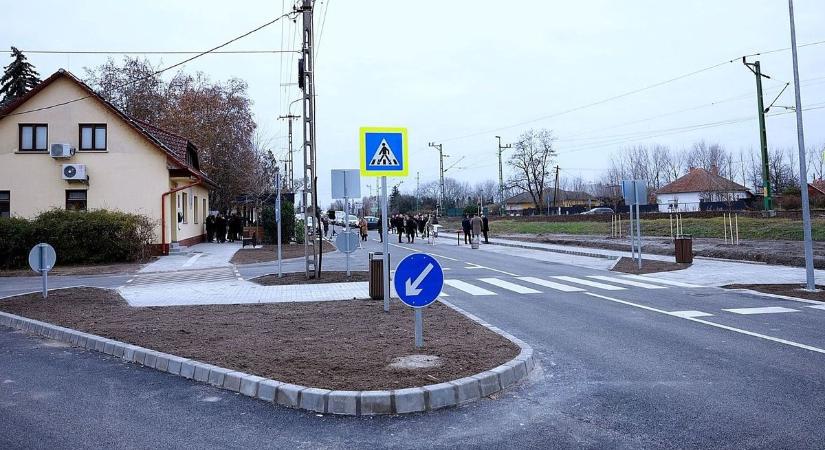 Megújult a majsai vasútállomás környéke – galériával