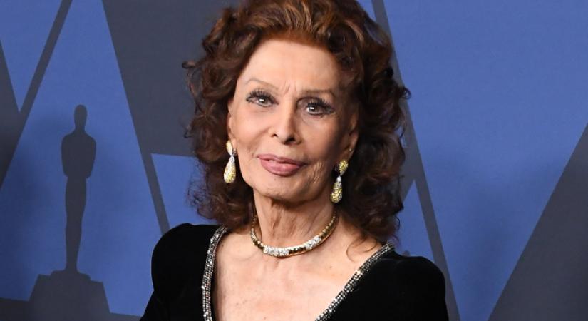 Nehéz szavakat találni Sophia Loren 18 éves unokájára: Lucia lassan a színésznő fiatalkori énjét is túlszárnyalja