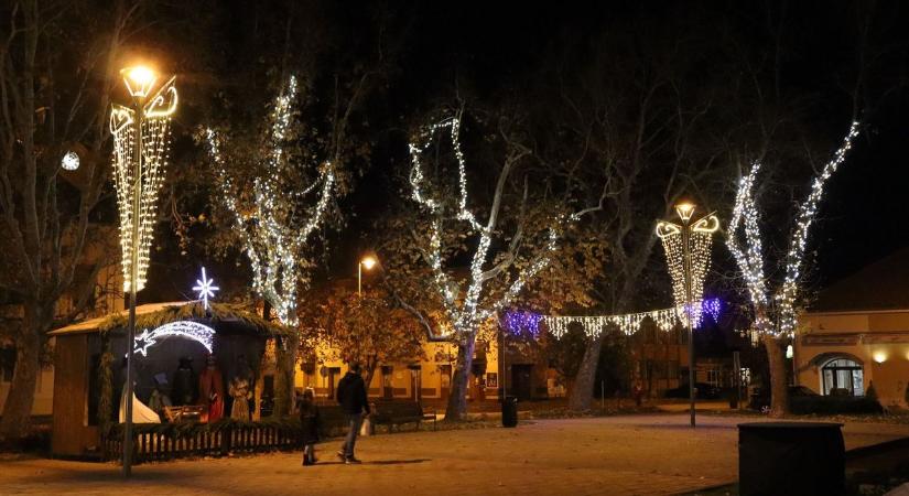 Adventi fényben Celldömölk - Sok-sok fotón mutatjuk, milyen gyönyörű a kivilágított város