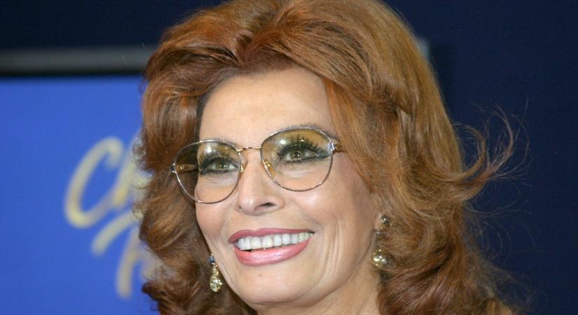 Már 18 éves és gyönyörű Sophia Loren unokája! A színésznő fiatalkori énjét is túlszárnyalja (fotó)