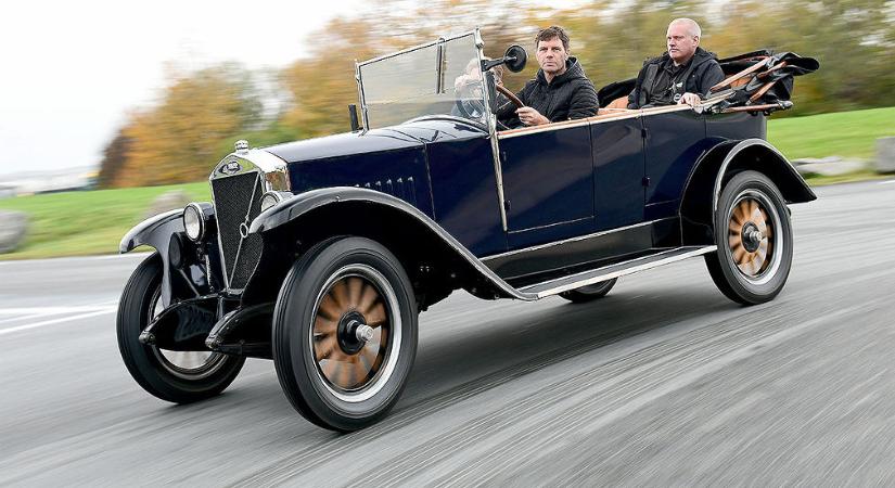 100 évvel ezelőtt ilyen élmény volt autózni - mutatjuk!