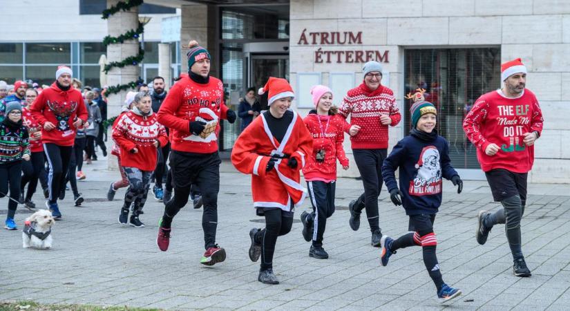 Giccs és segítség: idén is ronda pulcsiban jótékonykodhatunk Debrecenben