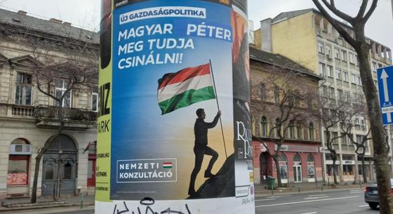 Magyar Péter meg tudja csinálni! – átragasztották a nemzeti konzultációs plakátot Budapesten - fotó