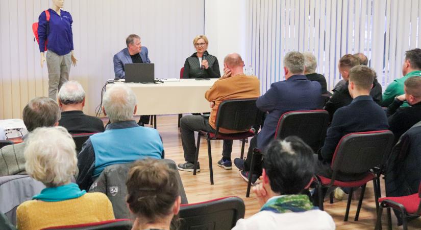 “Őszinte ember volt, soha senkit nem szúrt hátba.” – beszélgetés Bardi Gyöngyivel, Mészöly Kálmán feleségével