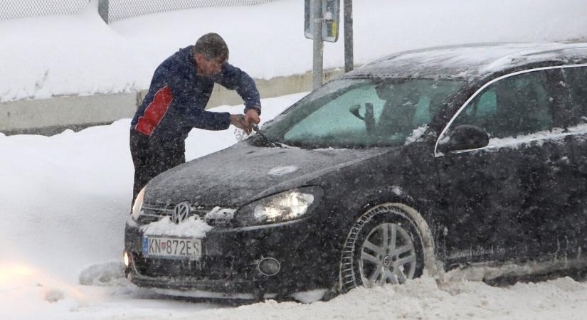 Intenzív havazás várható egyes járásokban, riasztást is kiadtak!