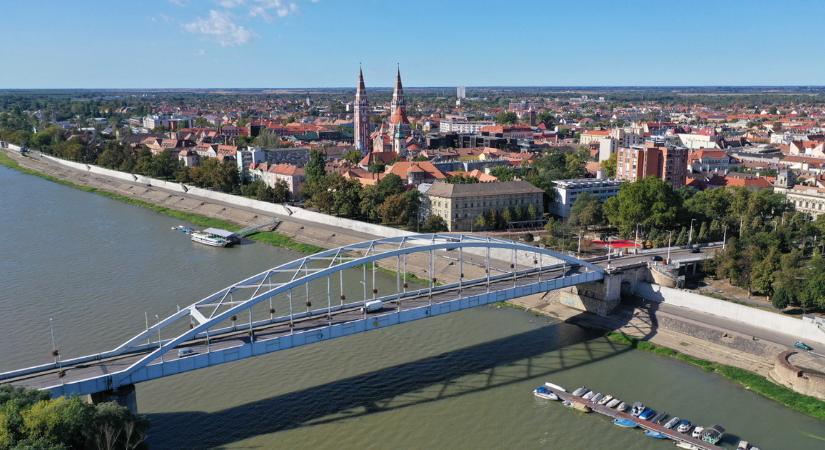 Lázár János forró krumplit dobott a Szegedi Tudományegyetem vezetésének