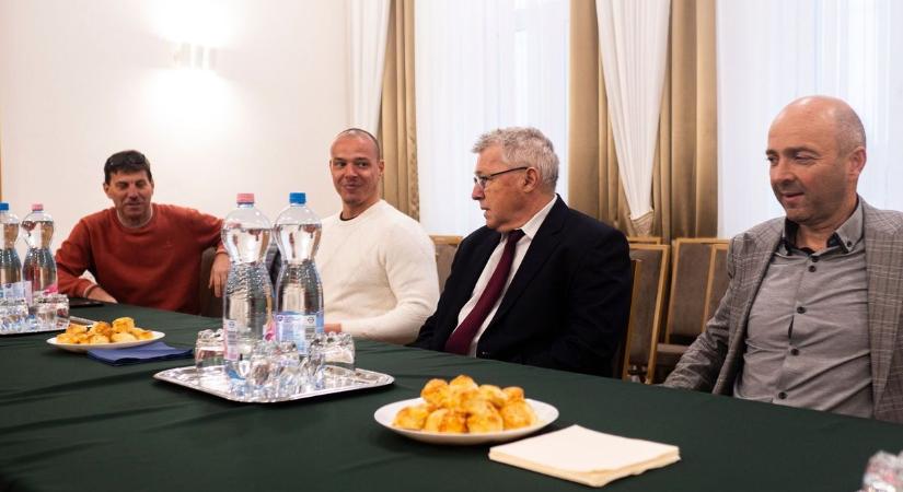 Még megannyi feladat áll előttük Karácsondon, jelentette ki Szabó Zsolt  videó