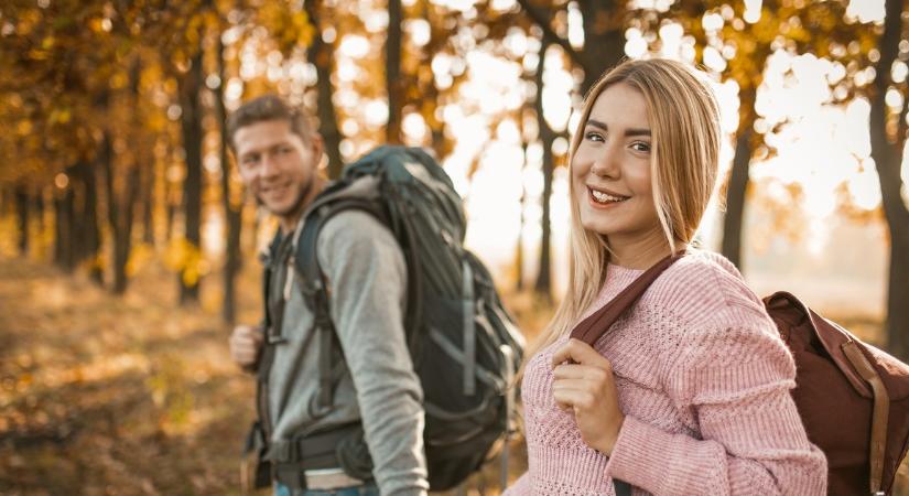 Hány percet kell naponta ütemesen gyalogolnod, hogy csökkentsd a vérnyomásodat és a szívroham kockázatát?