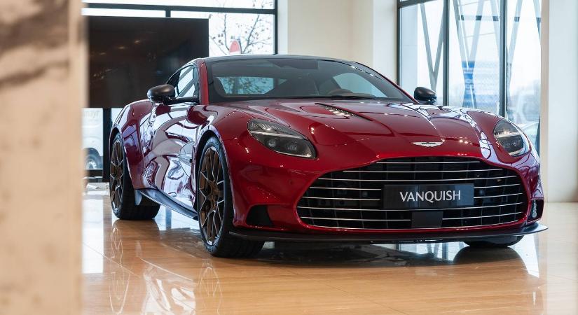 Fennkölt, V12-es tünemény, talán az utolsó - Bemutató: Aston Martin Vanquish – 2024.