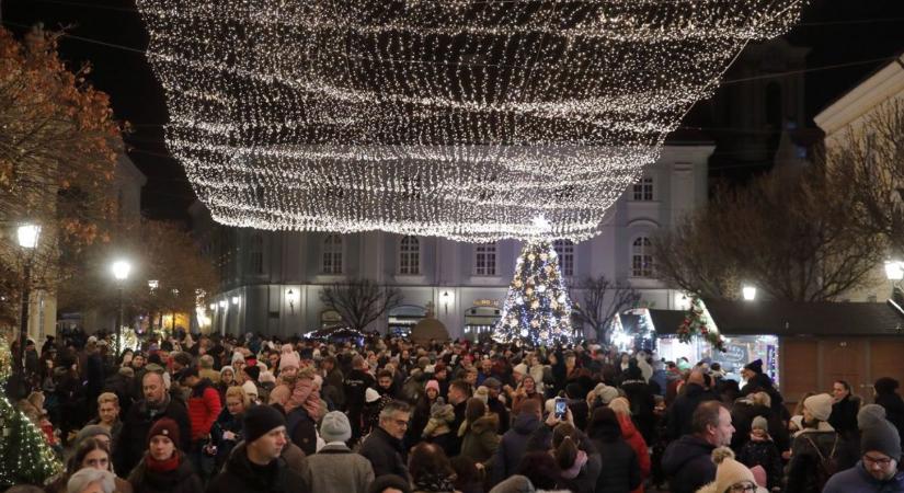 Adventi webkamera működik a Városház téren