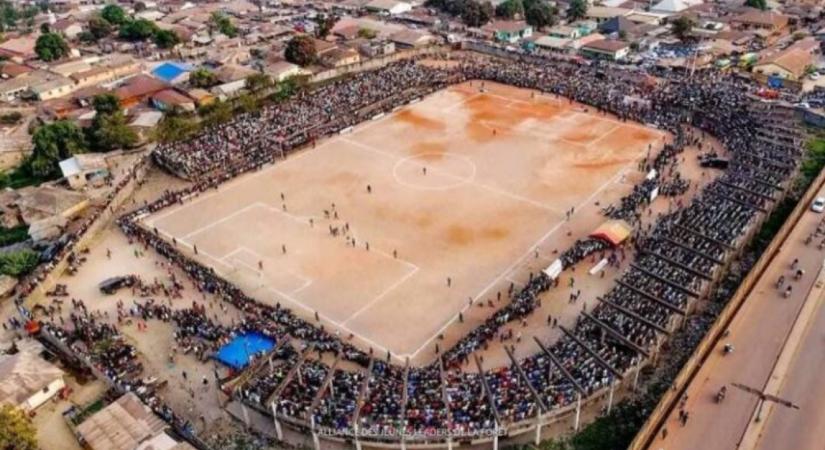 Legalább 135 áldozata lehet a guineai stadionkatasztrófának független források szerint, a legtöbben gyerekek