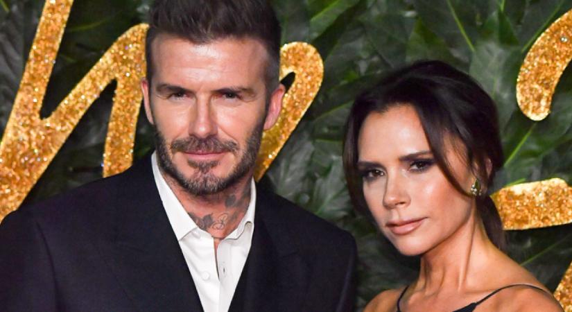 Hercegi párként vonult végig David és Victoria Beckham, mindenkit elkápráztattak a banketten