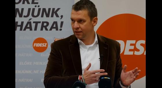 Menczer Tamás: „A mi buldózerünk erősebb”