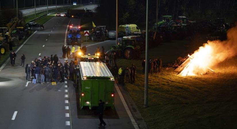 Erődemonstráció és felfordulás Belgiumban: a tüntetés szervezői szerint könnyen „lángba borulhat a vidék”