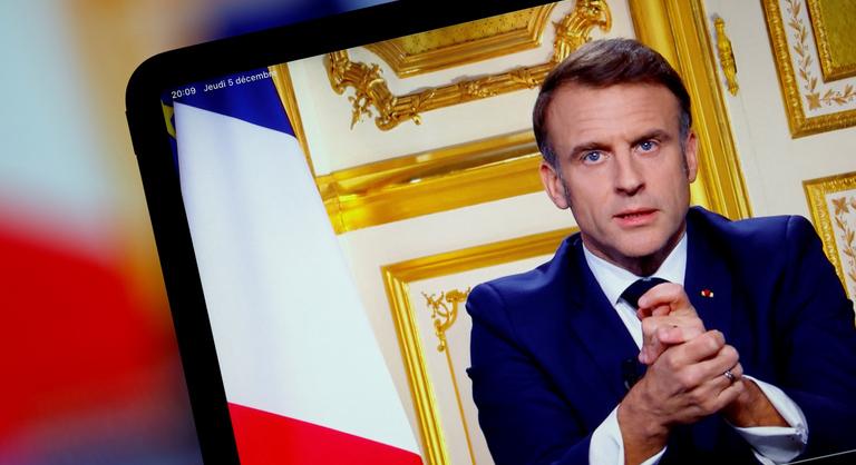 Emmanuel Macron: Akárhogy is nem akarják, kitartok a mandátumom végéig