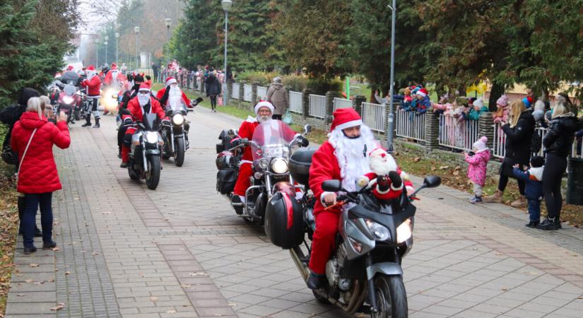 Motorral érkezett a mosoly a nagyatádi óvodákba