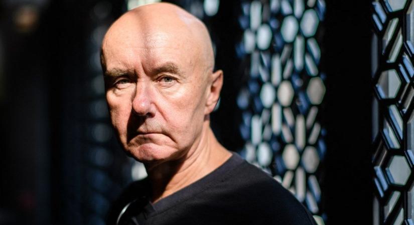 Irvine Welsh ott folytatja a történetet, ahol a Trainspottingban abbahagyta