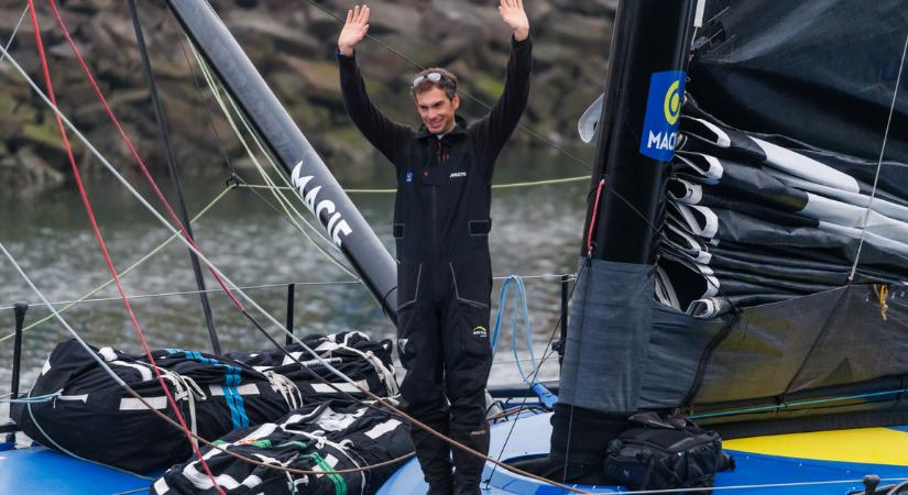 Weöres Szabolcs hátránya közel 10 ezer kilométer a Vendée Globe-on