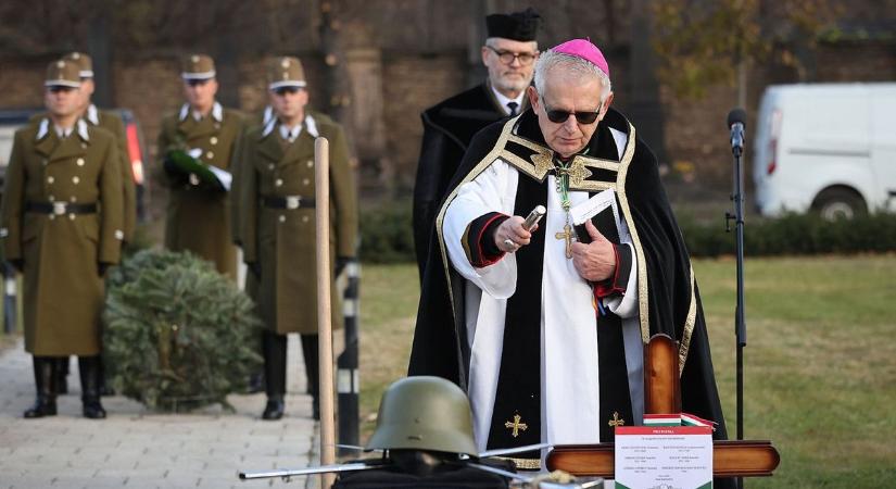 Hősi halottat exhumáltak a kisbaboti temetőben, a szovjetek lőtték agyon