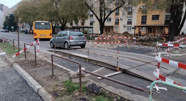 Folyamatosan cserélik az elöregedett távhővezetékeket a város közterületein