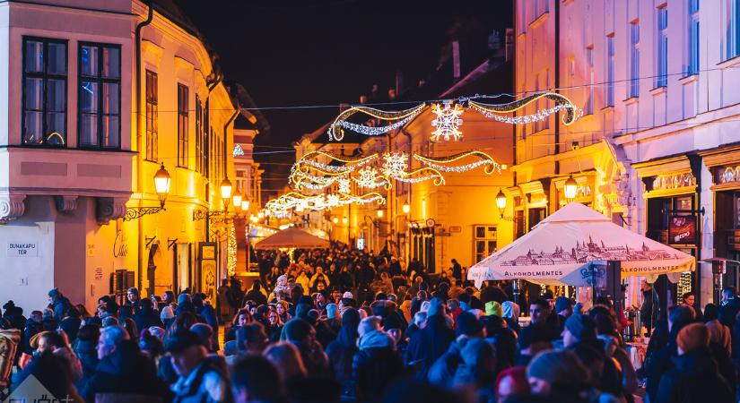 Advent: megtelt a győri belváros