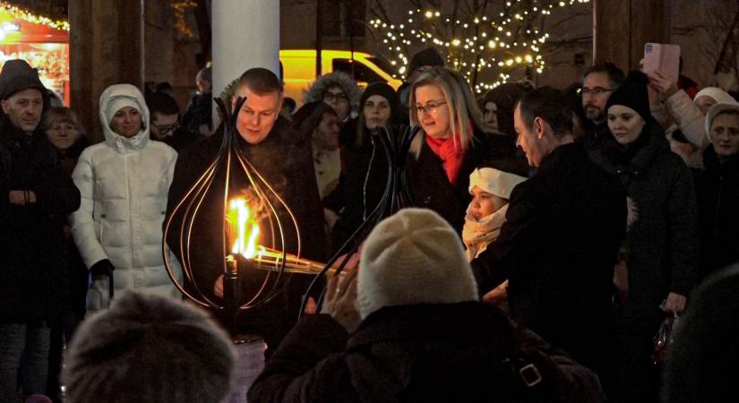 A bronzvasárnapi gyertyagyújtást nem fogják zavarni az égiek