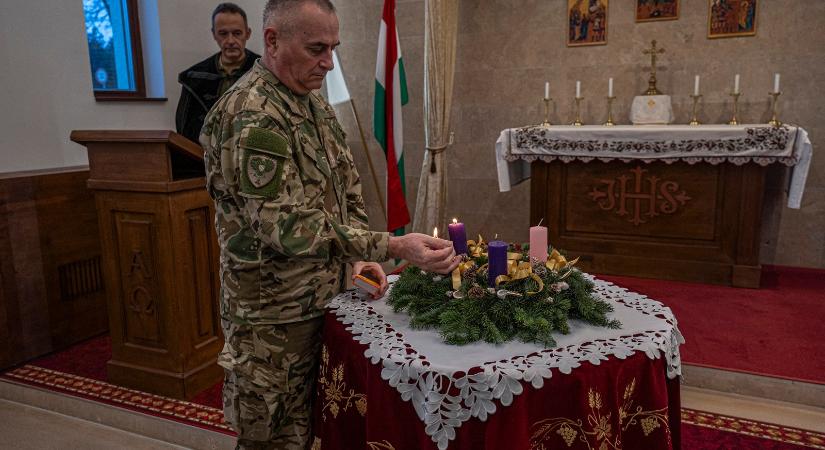 A vásárhelyi laktanyában már ég a második adventi gyertya