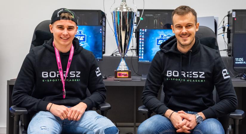 E-sport-sikerek: mentorálással lesznek még jobbak a profi játékosok a Széchenyi István Egyetemen