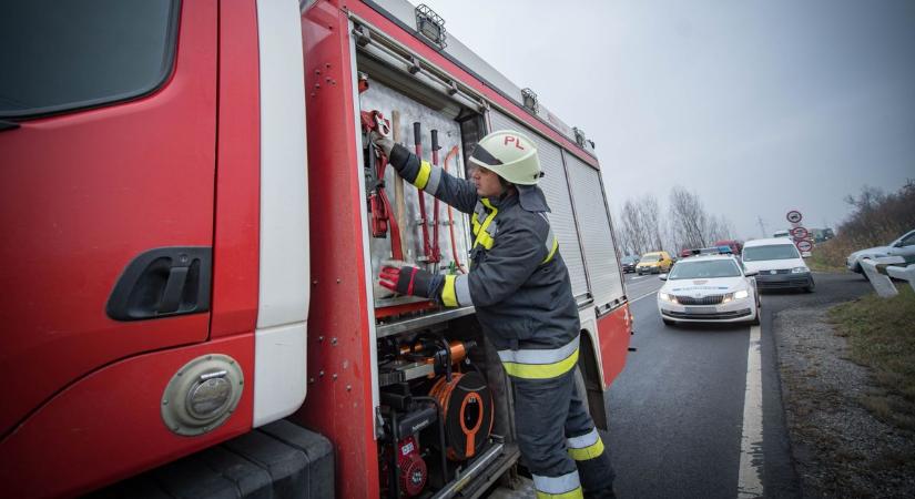 Hármas karambol történt Debrecenben