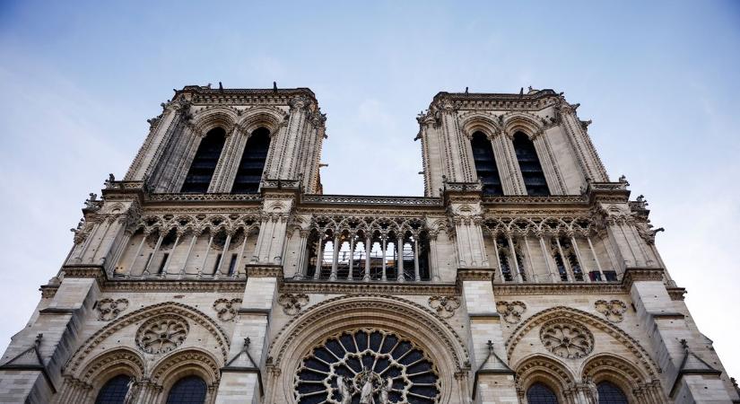 Mindenki erre várt, újranyit a Notre-Dame