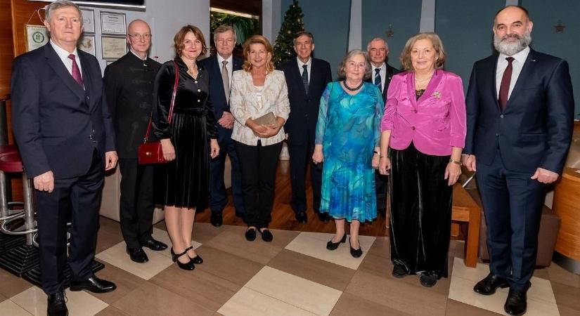 Jótékonysági jogászdíszvacsorát tartottak a Széchenyi Egyetem hallgatóinak támogatásáért