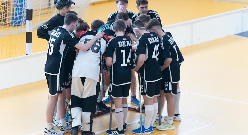 A fiatalok beépítése marad a cél a DEAC floorballnál