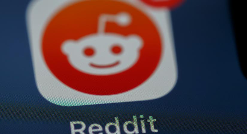 A Reddit elindítja a ‘Reddit Answers’ AI összefoglalóit