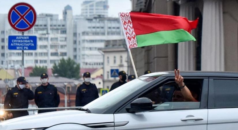 Már csak ez hiányzott: fegyveres puccsot terveznek Oroszország szomszédjában