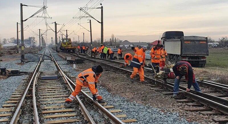 Több hónapos késéssel újraindult a vasúti közlekedés Nagyszeben és Kiskapus között