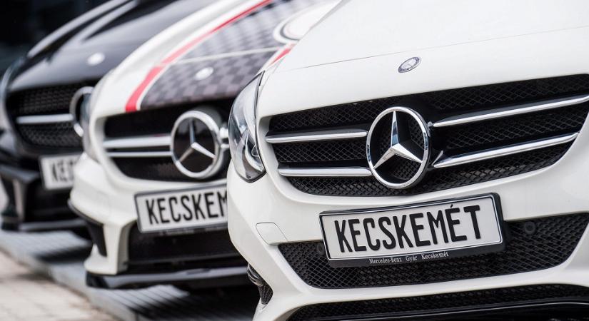 Egy hónapra leáll a kecskeméti Mercedes